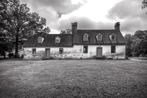 Hall-parlor house (ca. 1745) with kitchen wing (3rd 1/4 18th cen